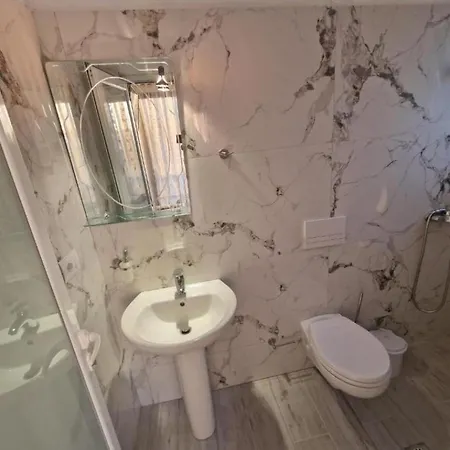 Blue Ξενοδοχείο 3*